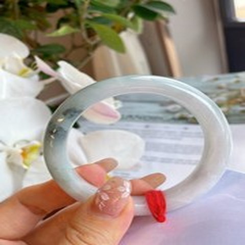 Natural jadeite bangle C548143000106