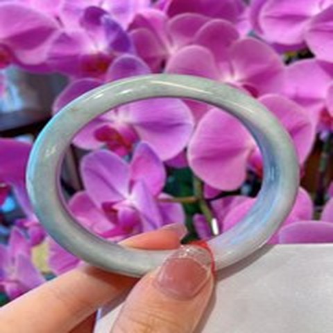 Natural Jadeite Bangle | 55.9mm | Width 14.6mm | #C559146000347