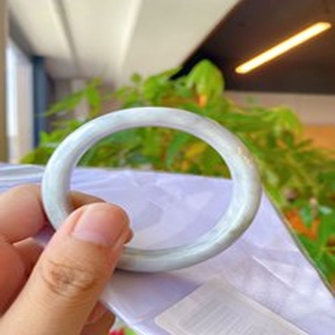 Natural Jadeite Bangle | 58.5mm | Width 17.2mm | #C585172000244