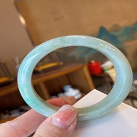 Natural Jadeite Bangle | 55.1mm | Width 13.1mm | #V551131000337