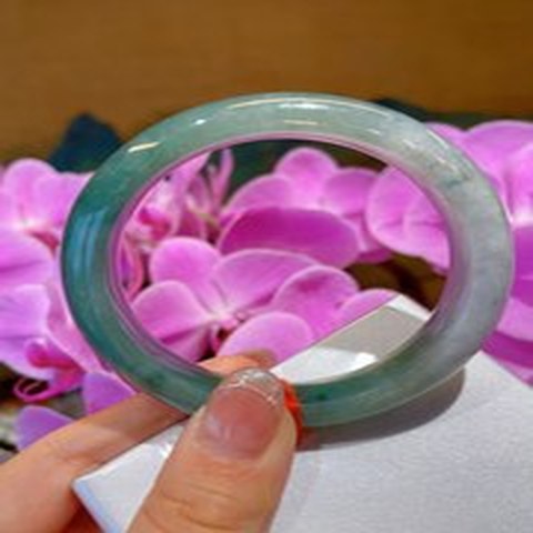 Natural Jadeite Bangle | 55.8mm | Width 13.7mm | #V558137000306