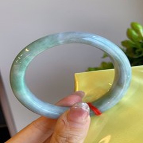 Natural Jadeite Bangle | 56.7mm | Width 13.9mm | #V567139000544