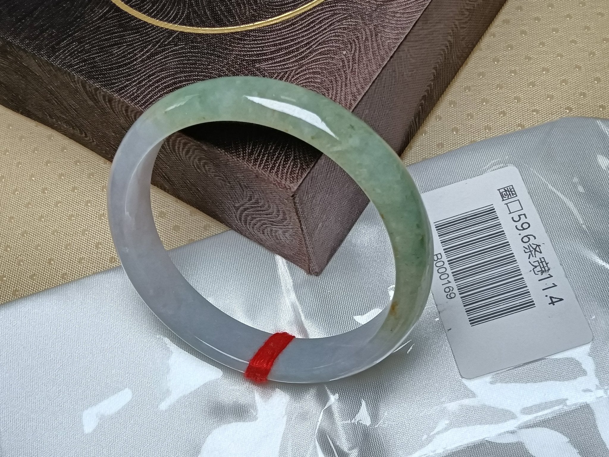 Half Water/Half Mountian Withe mixed Green Nature Type - A Jadeite Bangles (Size:59 - 60mm)B169 - Jadeite Ding