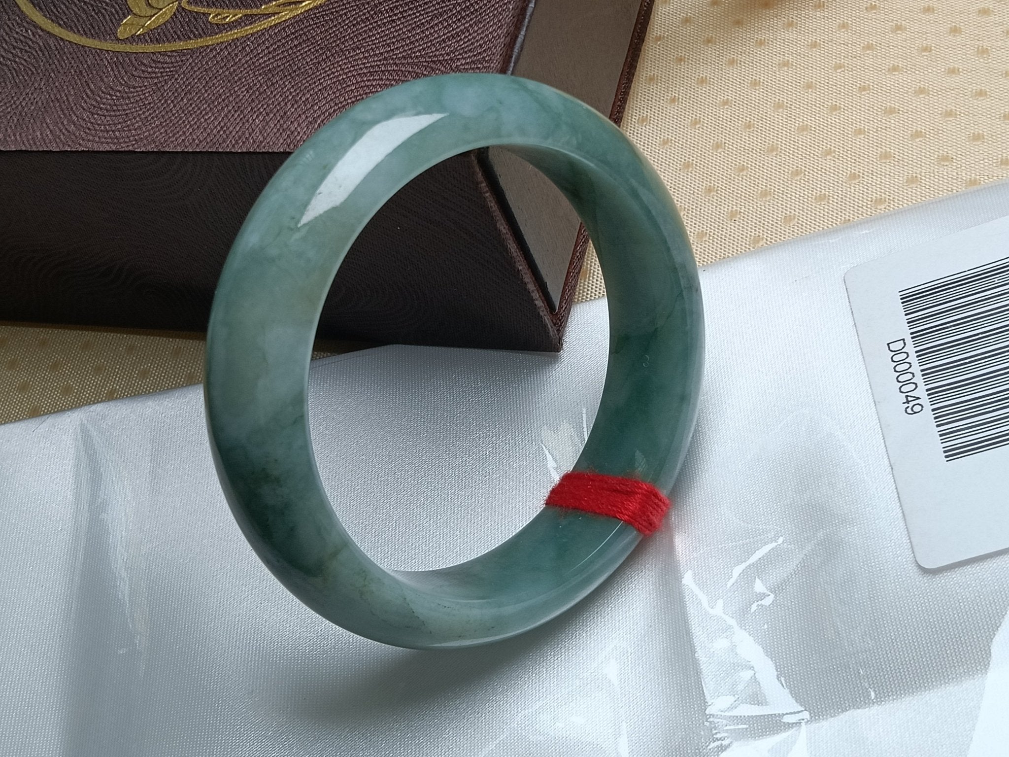 Watery Full Apple Green Natural Type - A Jade Bangle(Size: 53 - 54mm) D049 - Jadeite Ding